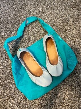 Women’s Tieks Real Leather Grey Flats with Teal tote